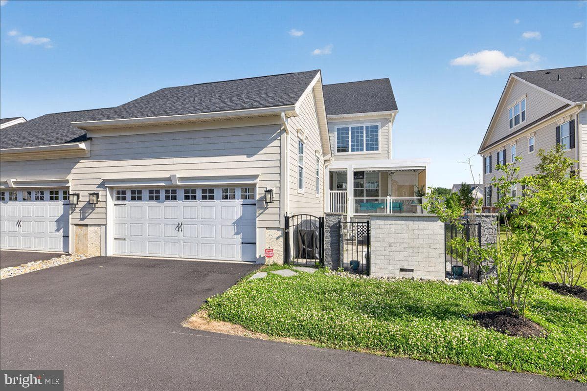 4858 W Blossom Drive photo 4
