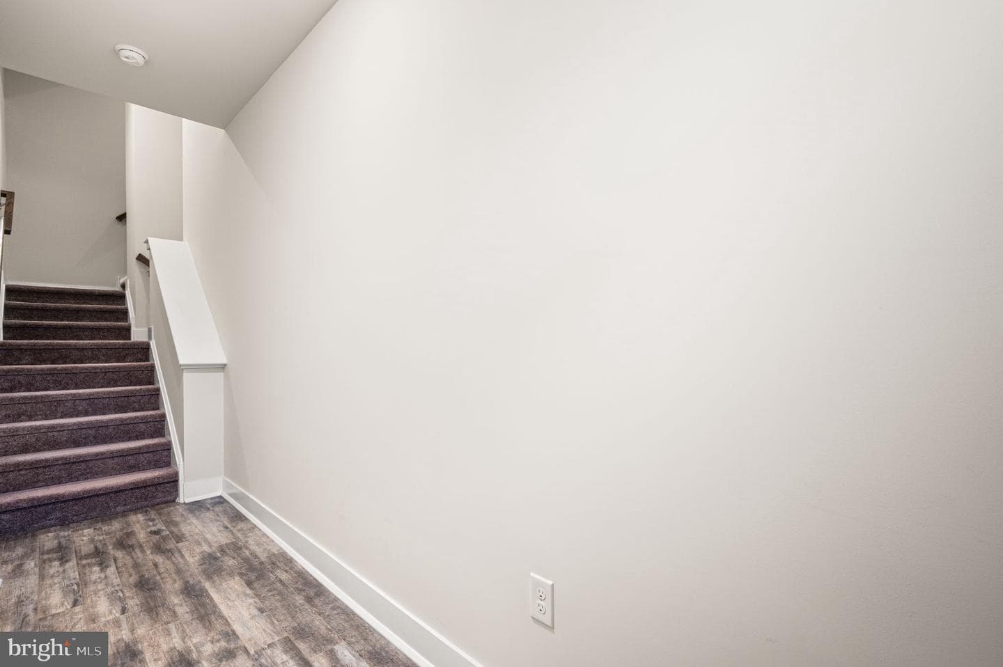 142 Fleet Court photo 5