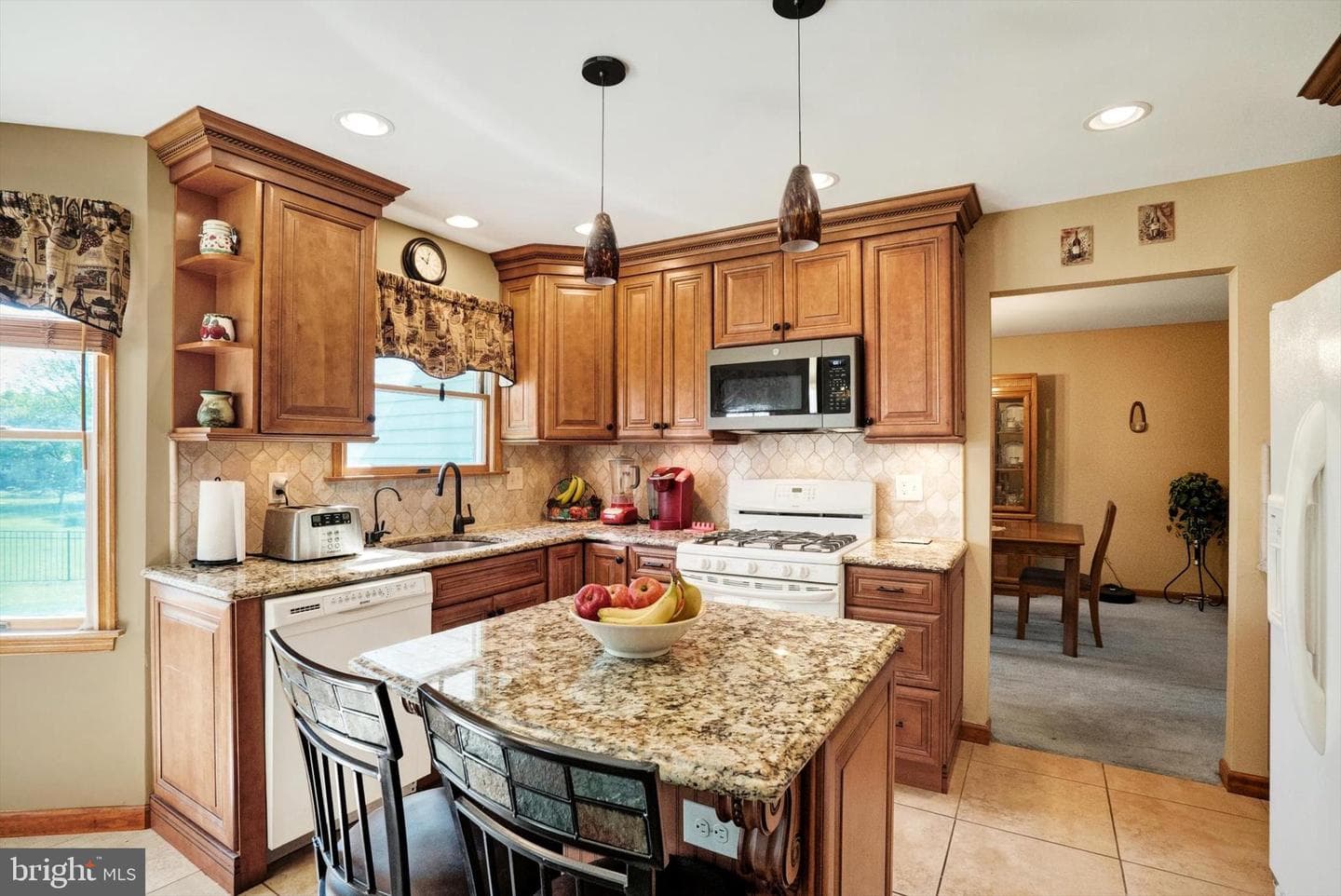 2125 Robin Drive photo 10