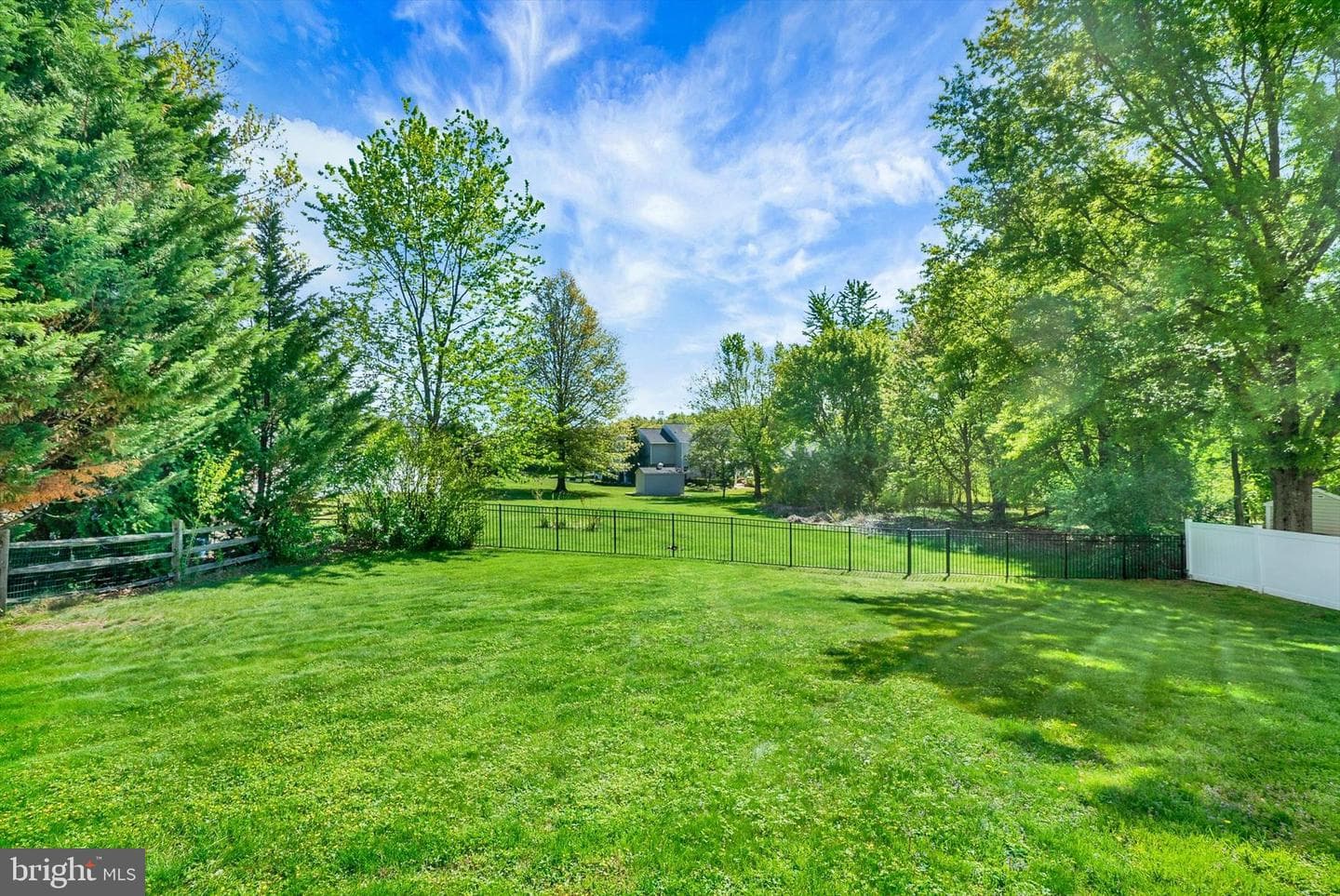 2125 Robin Drive photo 36