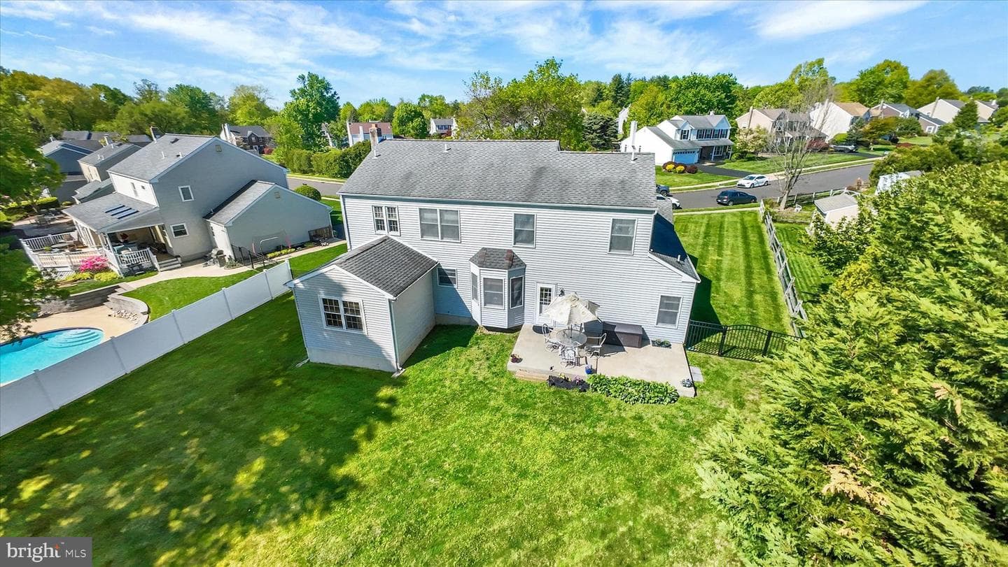 2125 Robin Drive photo 38
