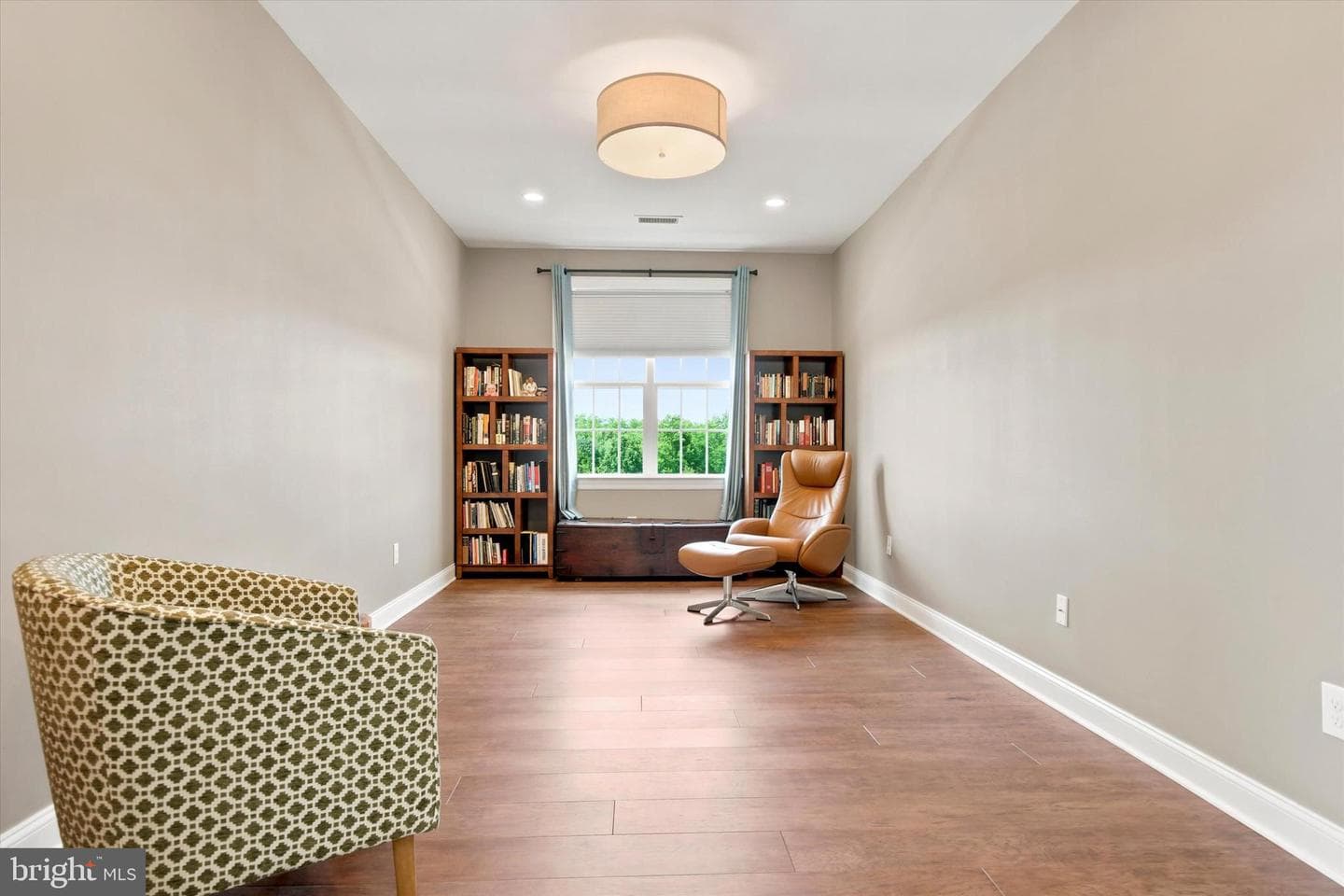 1 Bennett Lane photo 24