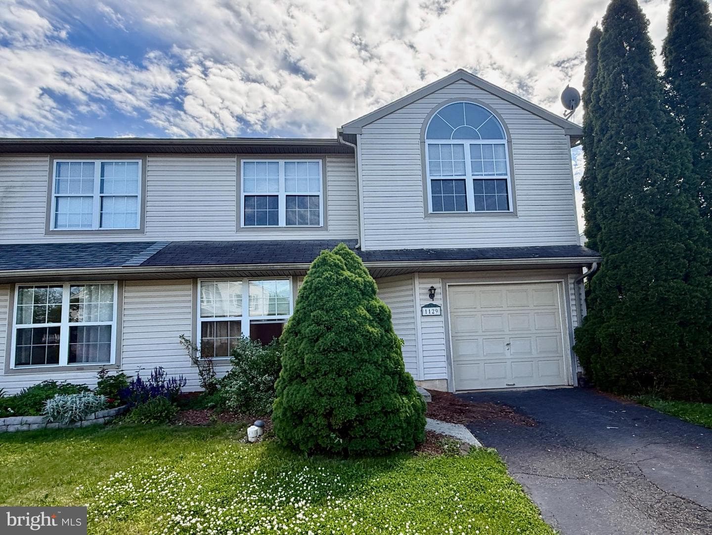 1129 School House Ln, Quakertown