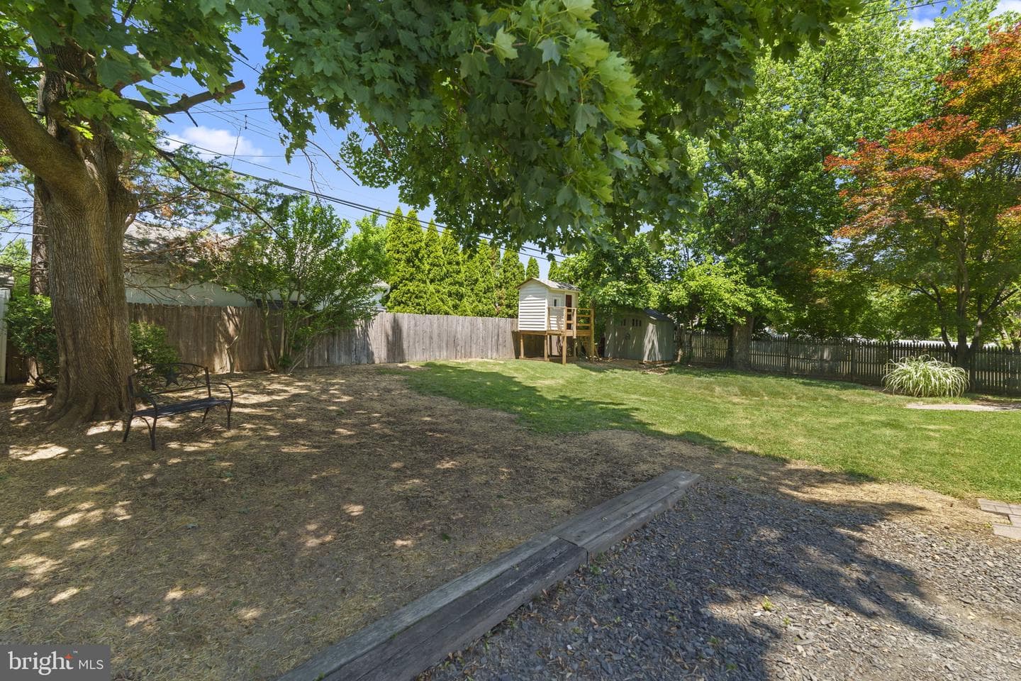 214 Westbury Drive photo 40