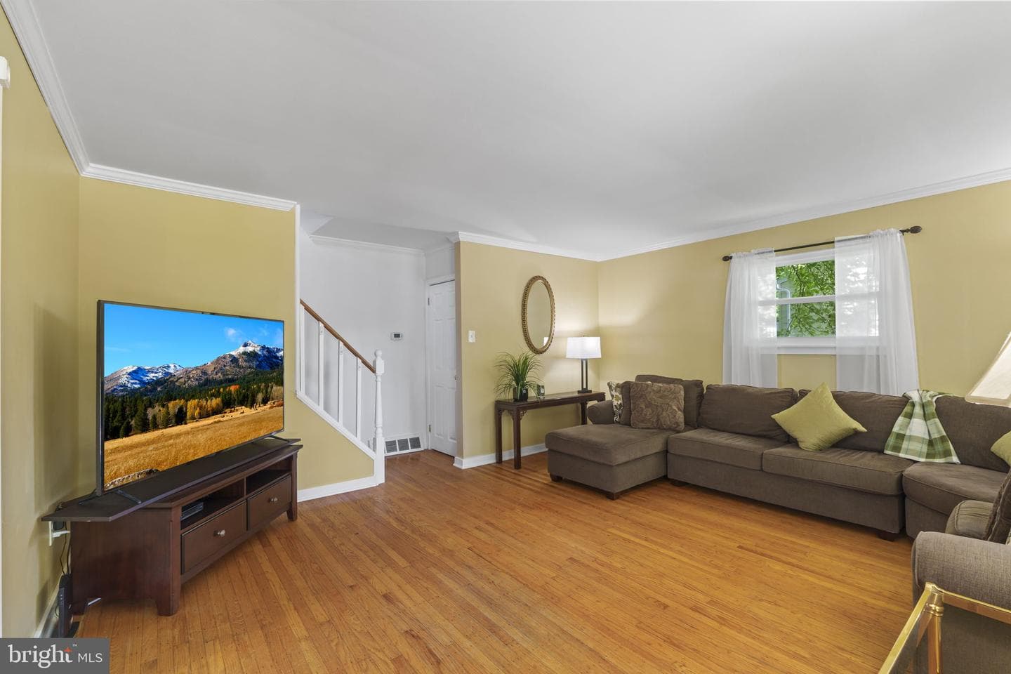 214 Westbury Drive photo 5