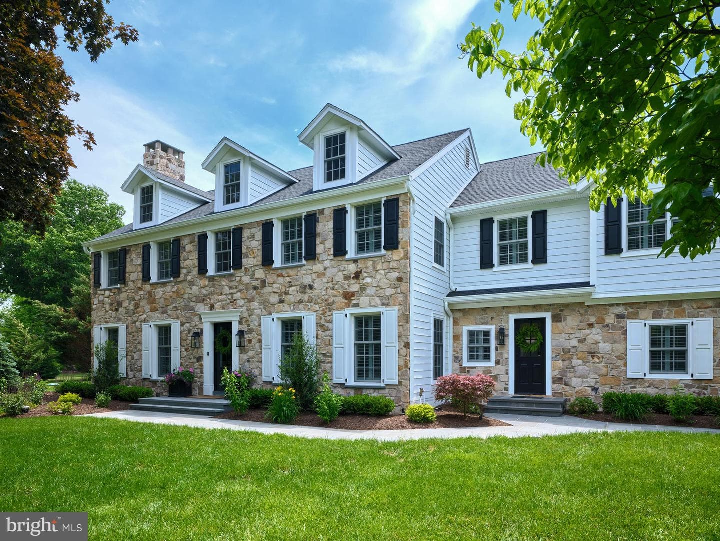 9 Devon Drive photo 3