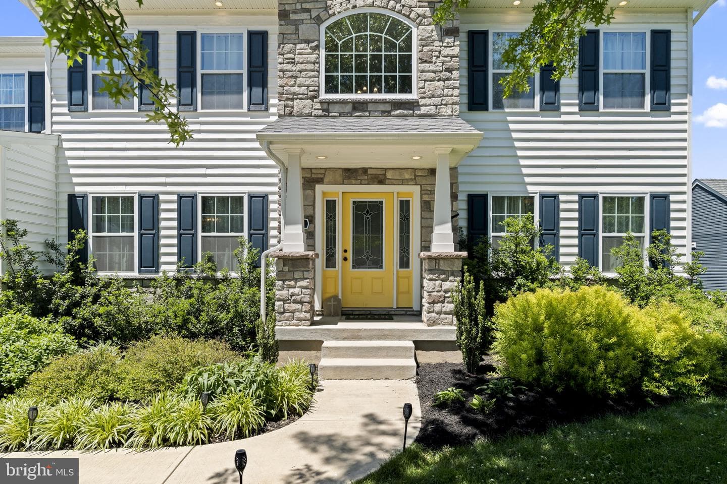 321 W Richardson Avenue photo 4