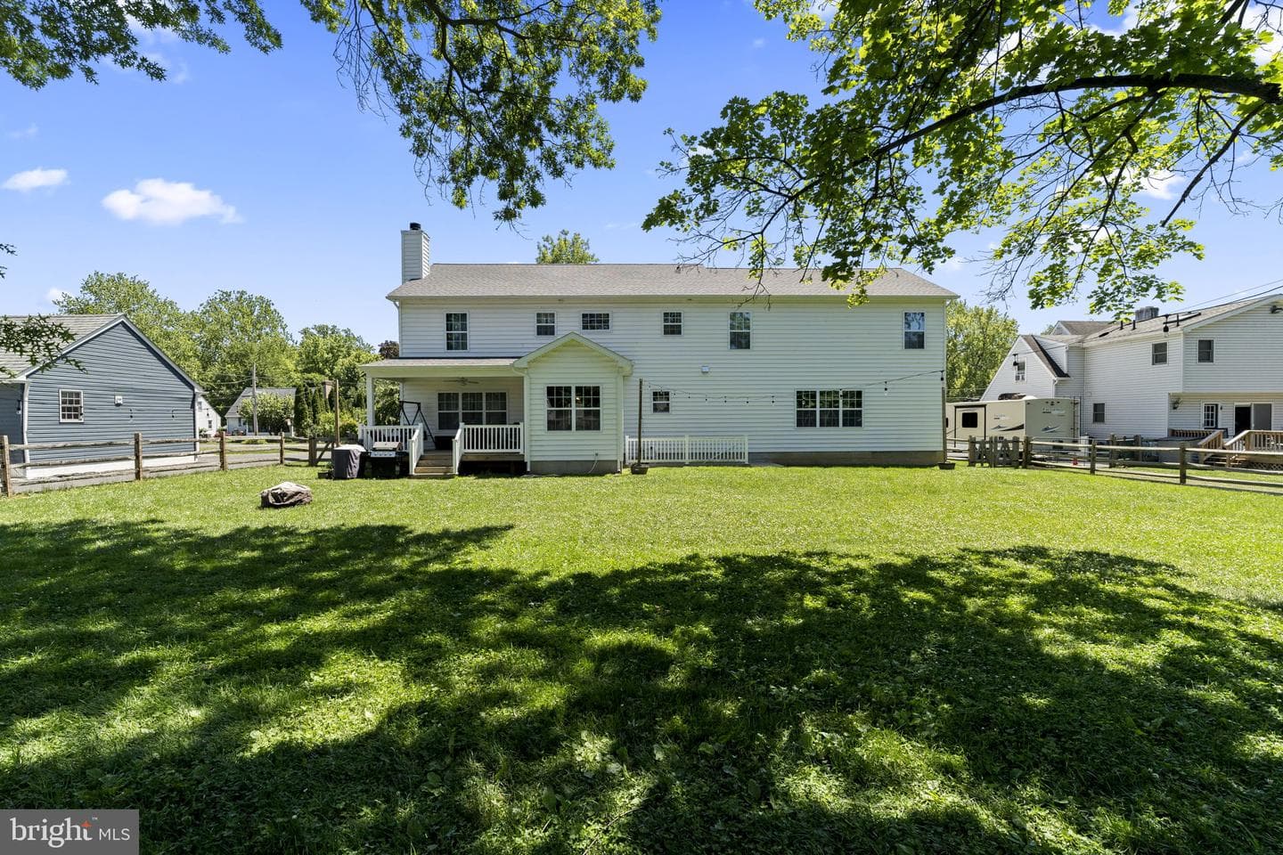 321 W Richardson Avenue photo 41