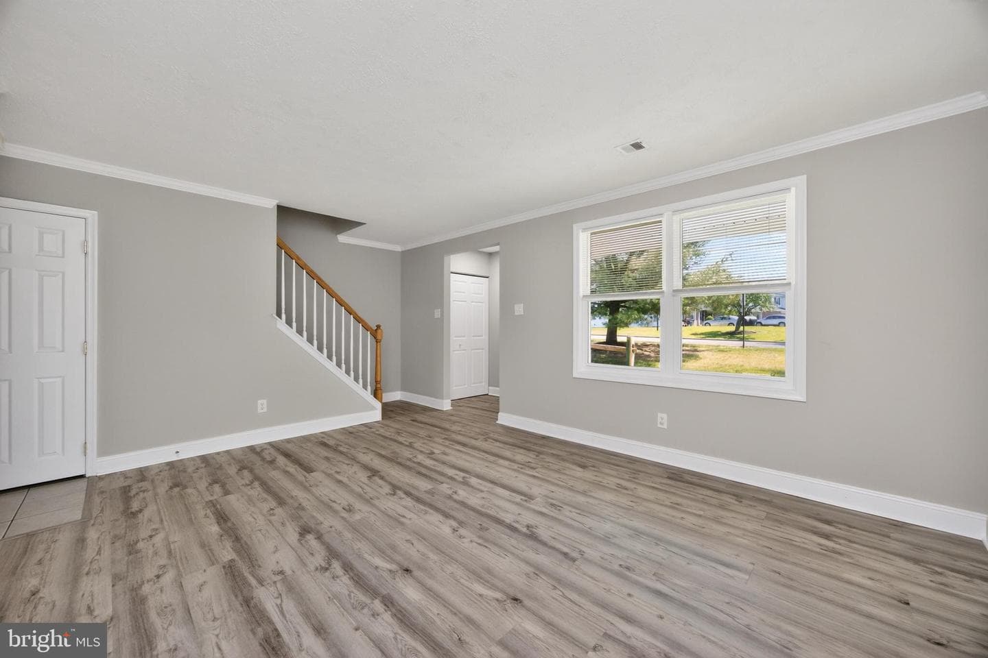 179 Reliance Place photo 6