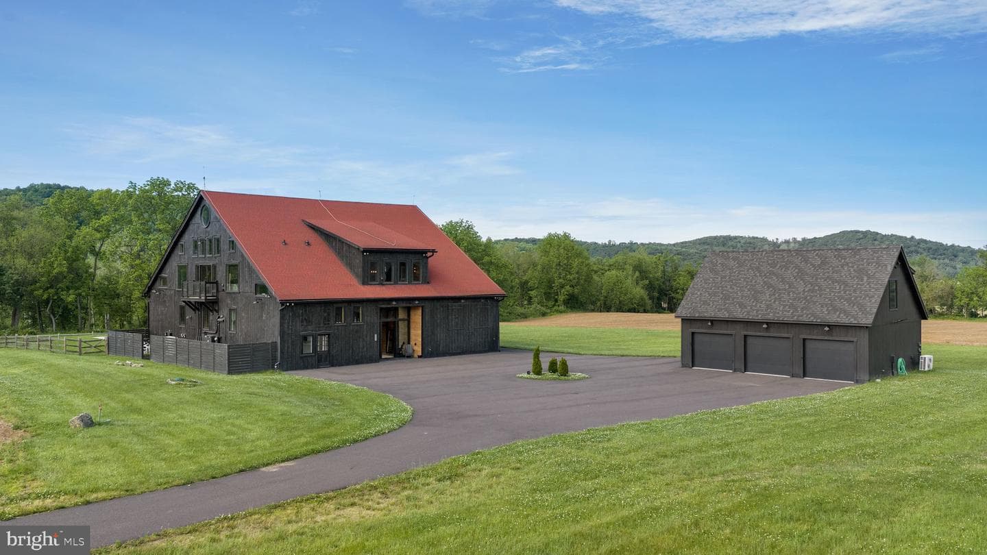 854 Spring Hill Road, Riegelsville