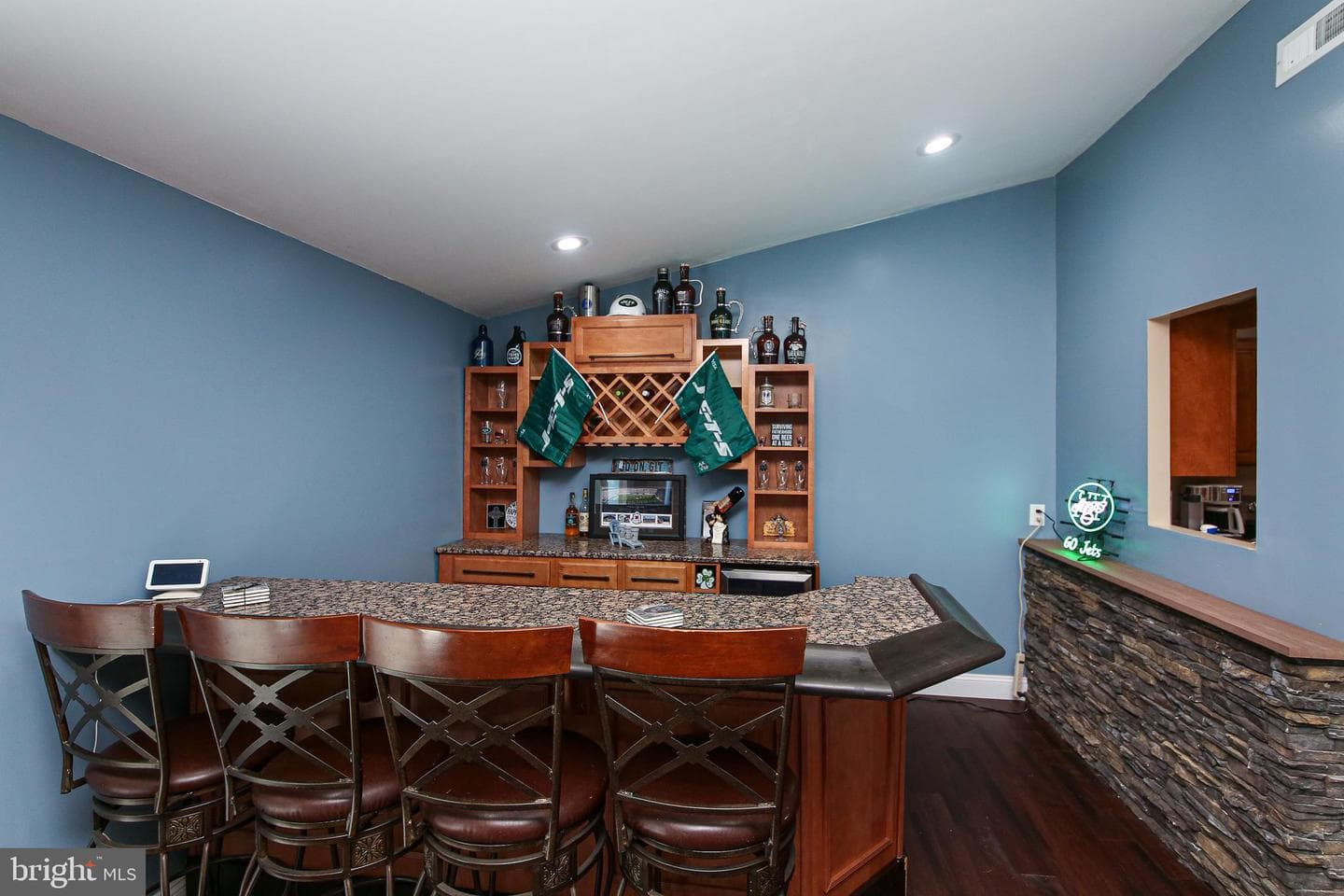 423 Chelsea Road photo 8