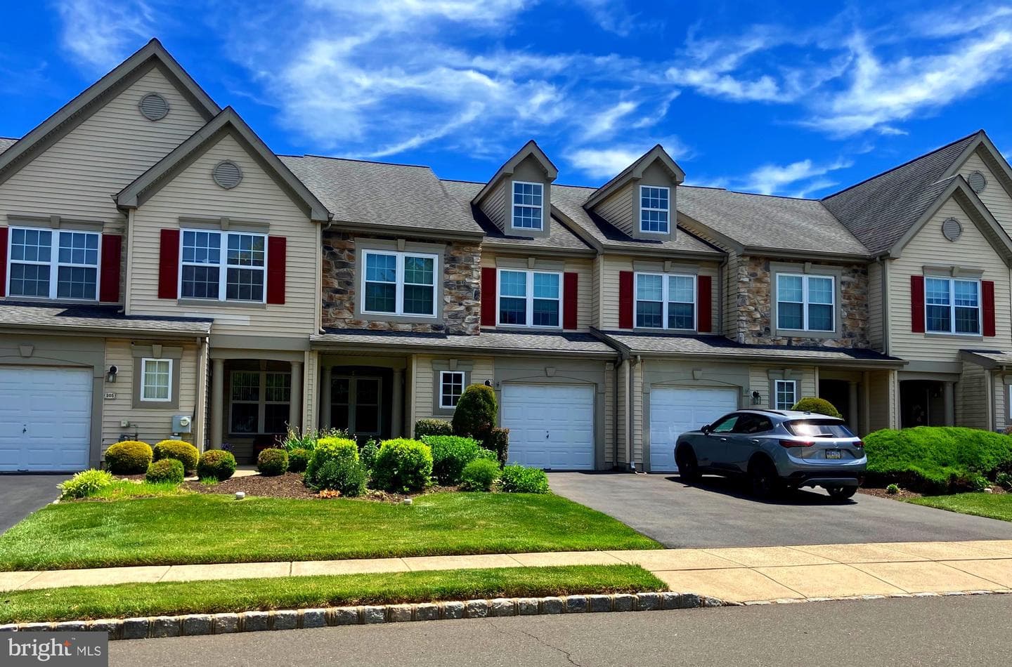 204 Carrington Court, Warwick