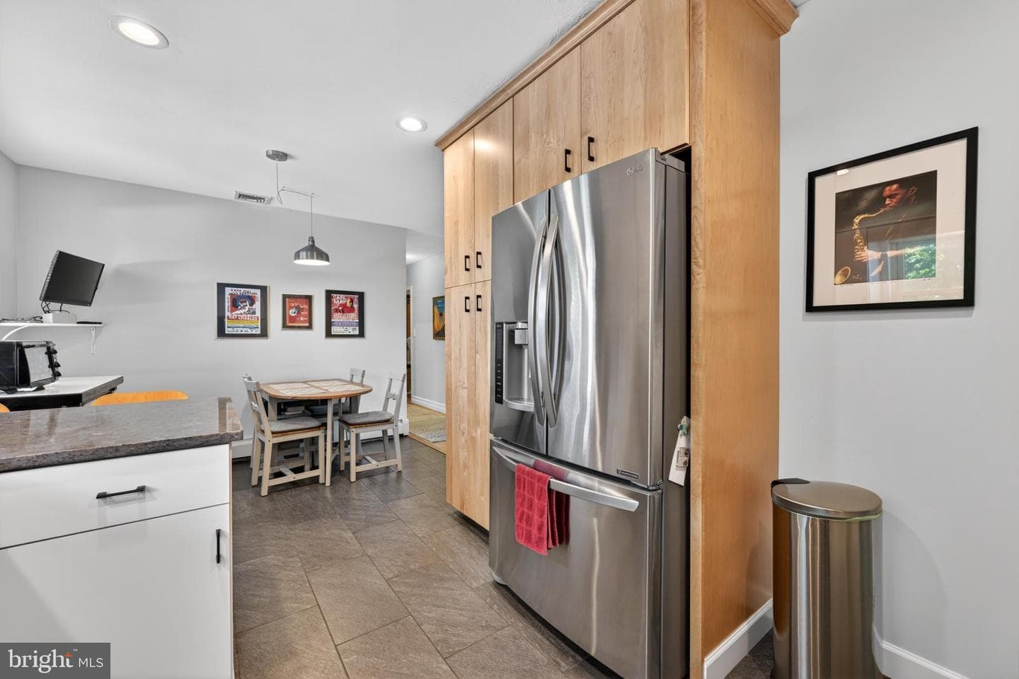 389 W Palmer Street photo 14