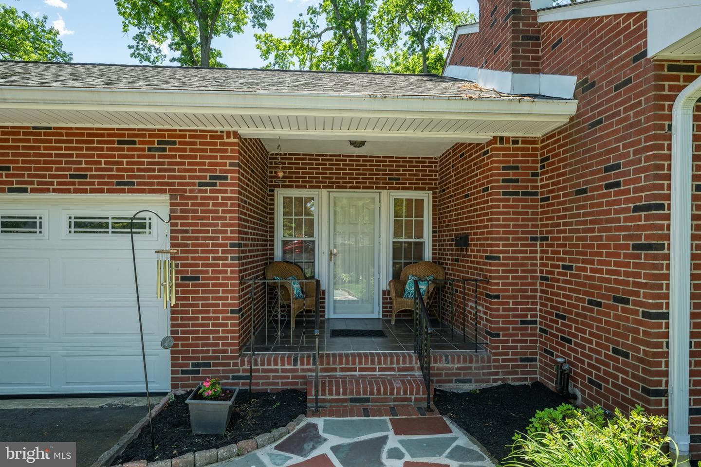 389 W Palmer Street photo 4