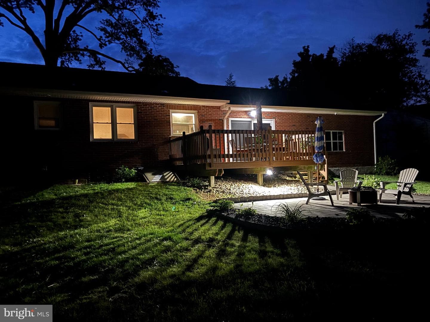 389 W Palmer Street photo 42