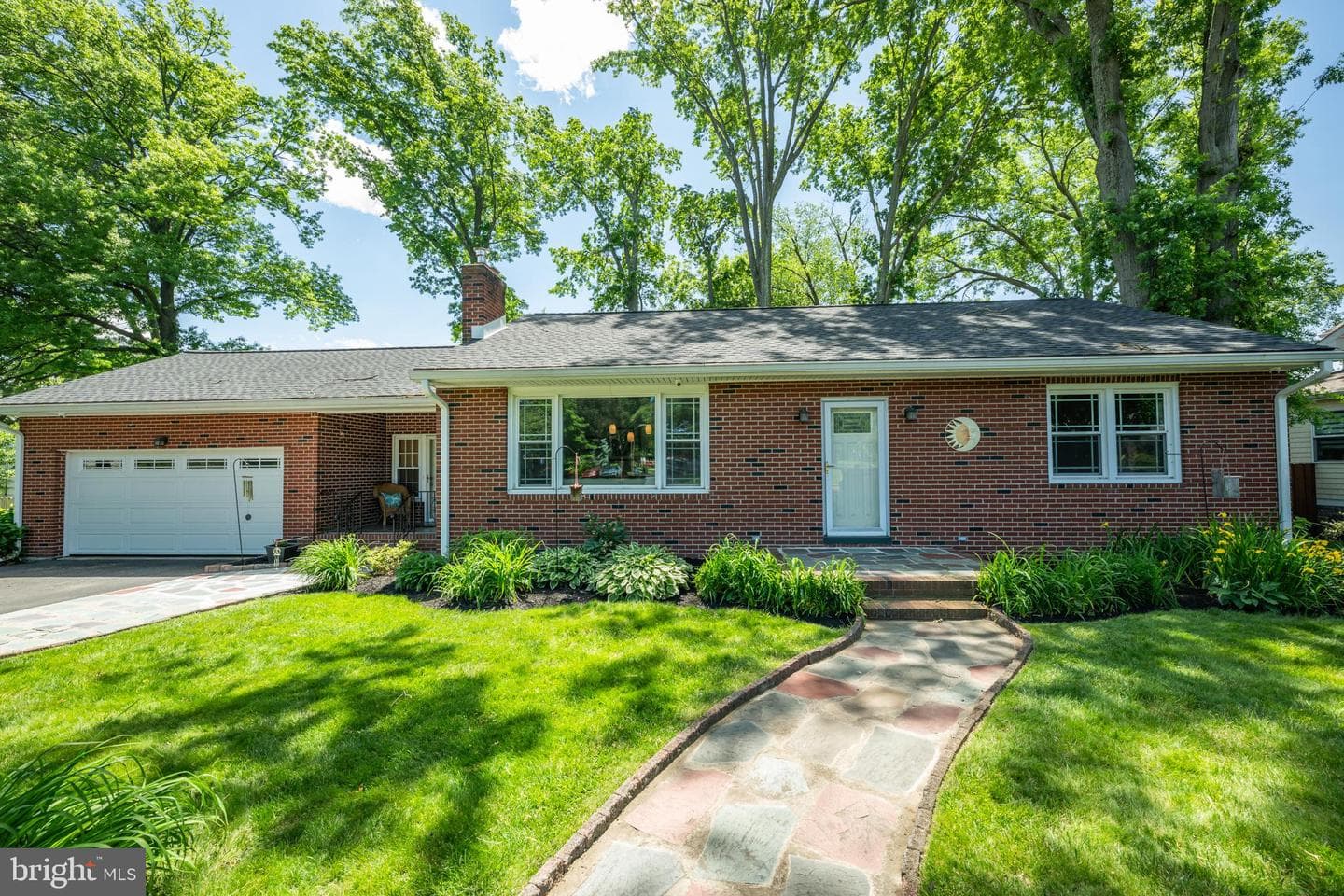 389 W Palmer Street photo 5