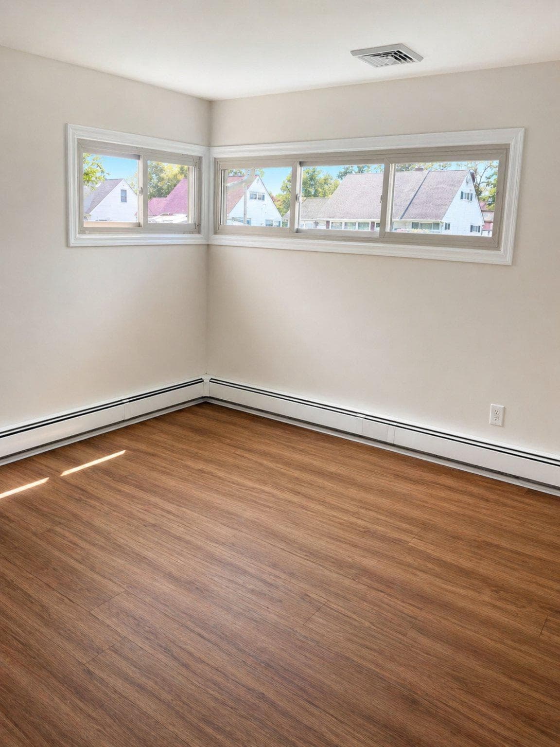 204 Kenwood S photo 6