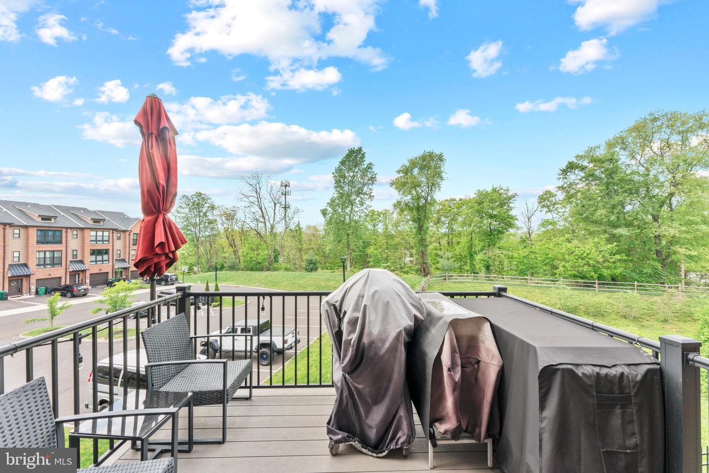 8 Sienna Place photo 3