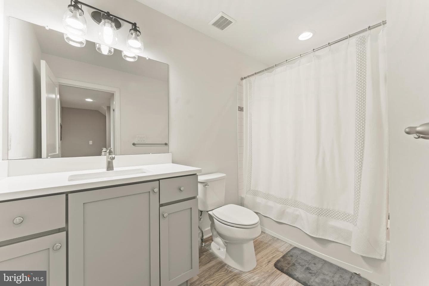 8 Sienna Place photo 38