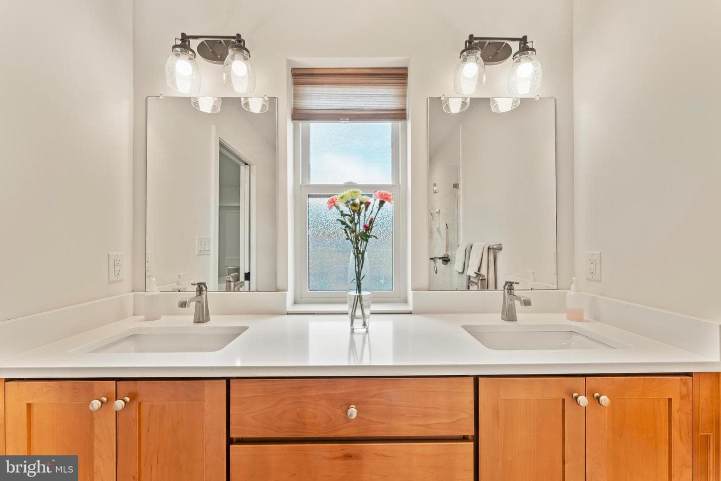 8 Sienna Place photo 44