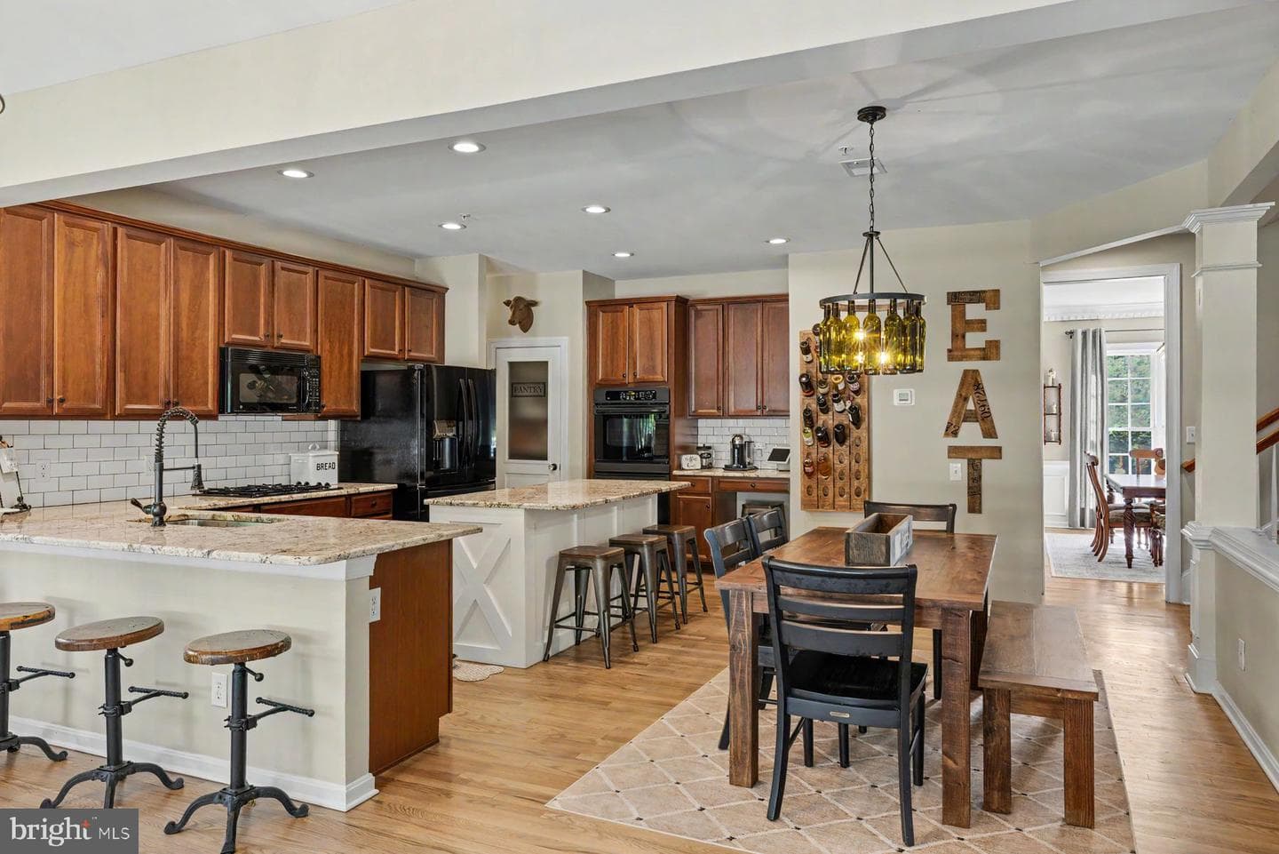 2818 Mountain Laurel Drive photo 25