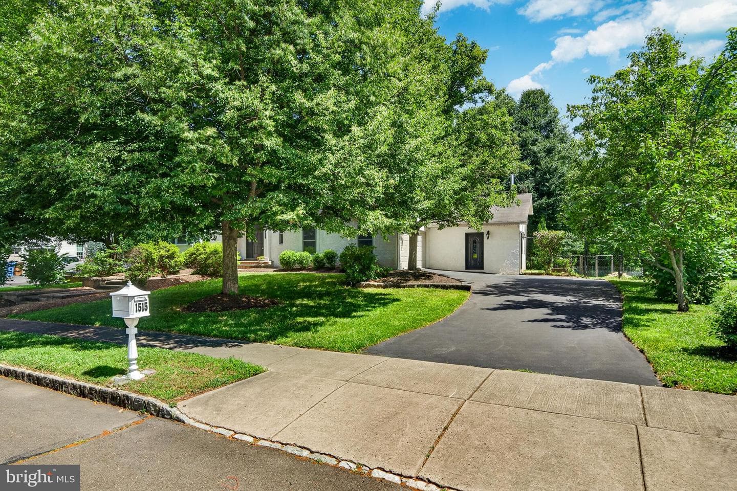1515 Pownal Drive photo 3