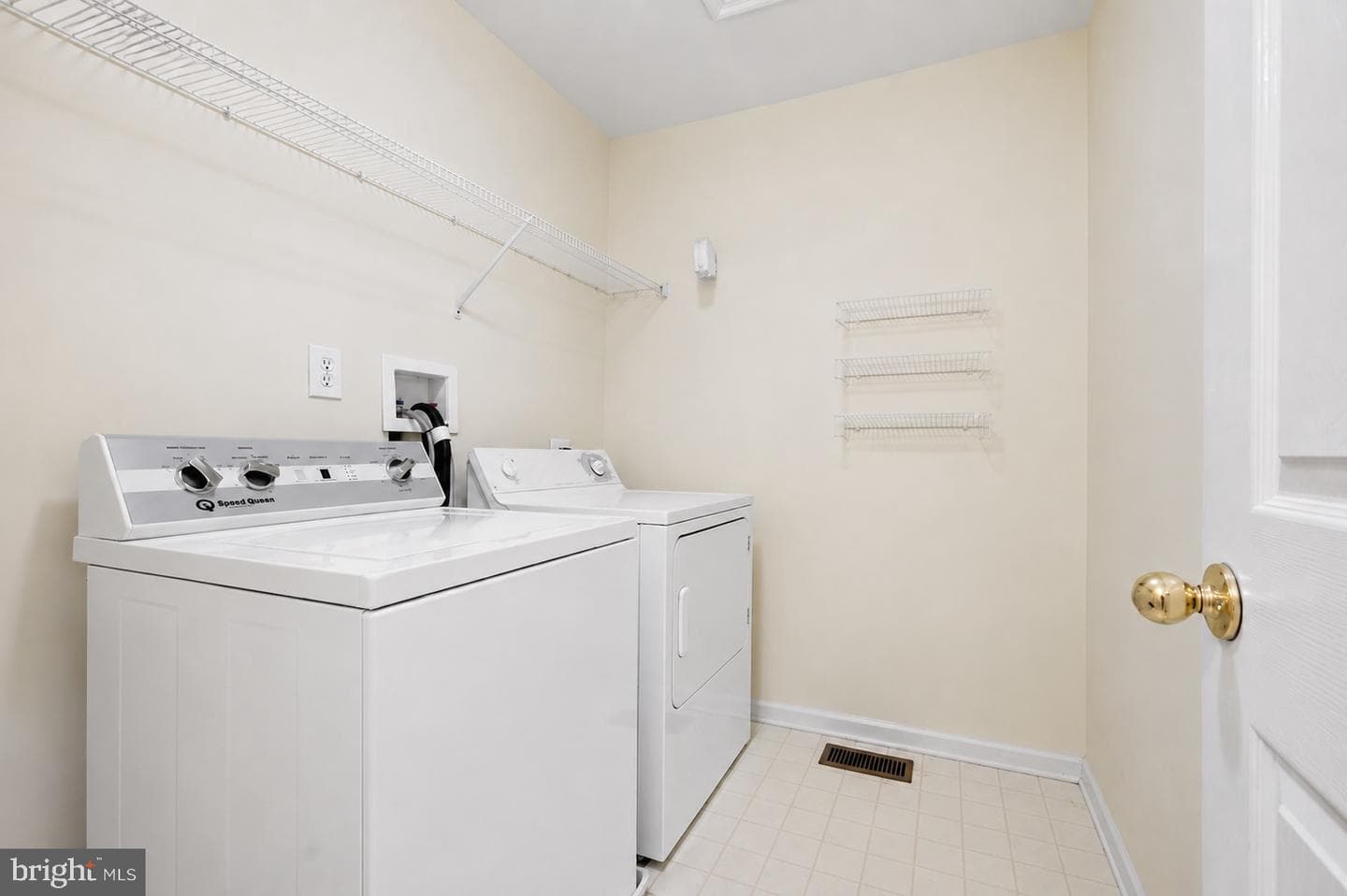 53 Dispatch Drive photo 24