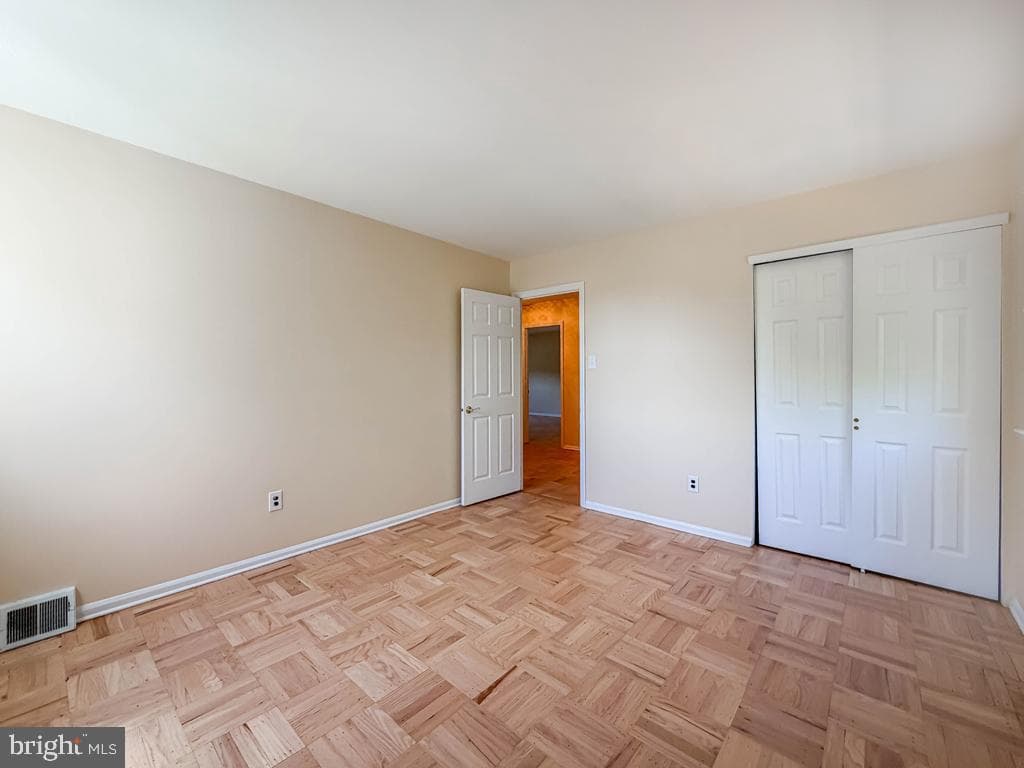 16 Upton Lane photo 41