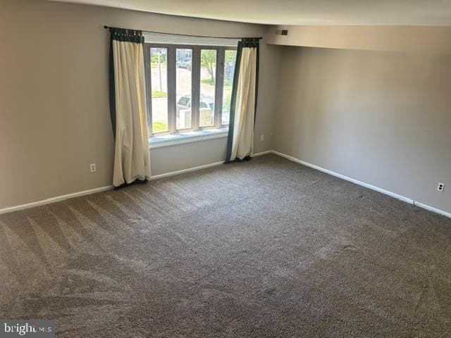 1051 Bolton Court photo 3