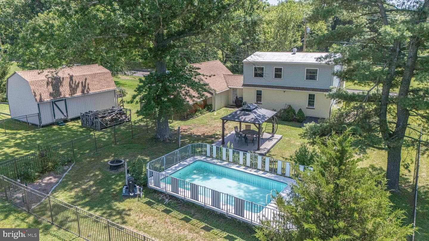 28 Twining Bridge Road photo 60