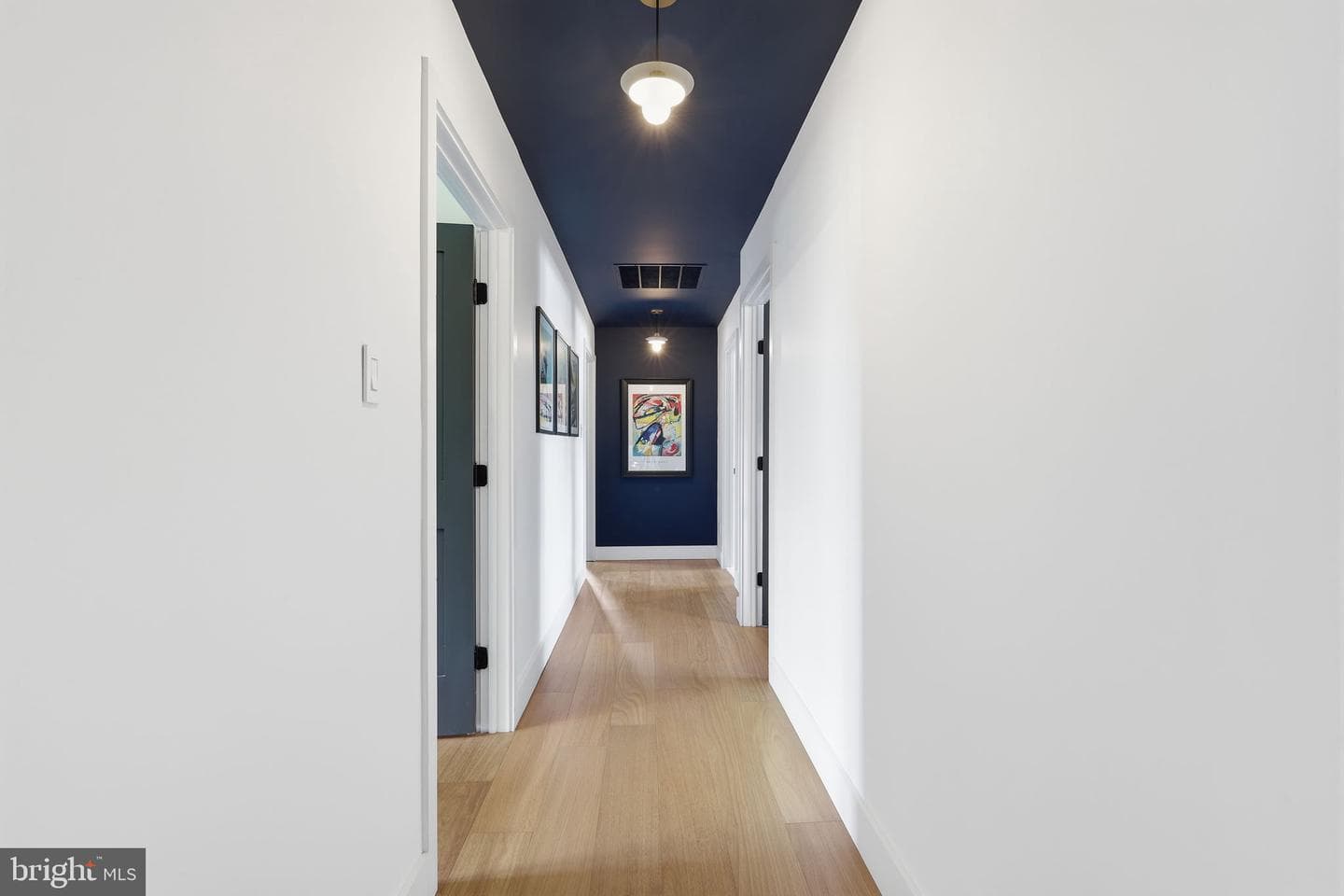 33 Woodhill Road photo 20