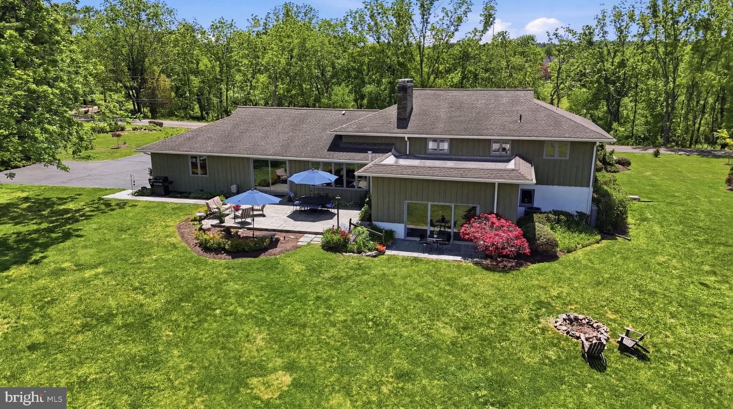 33 Woodhill Road photo 47