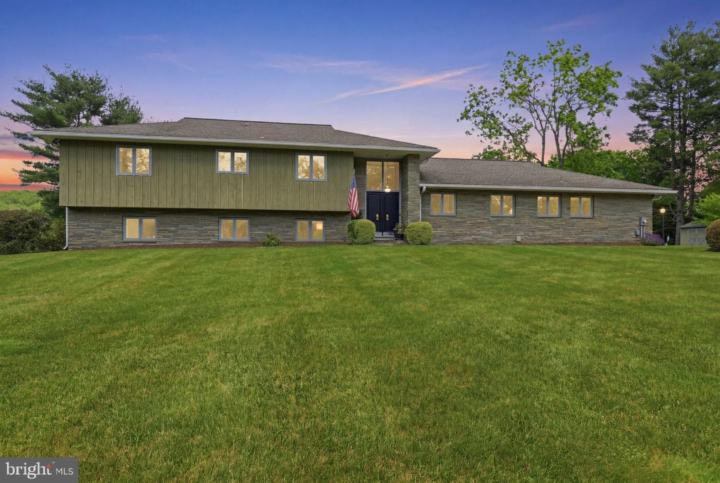 33 Woodhill Road photo 53