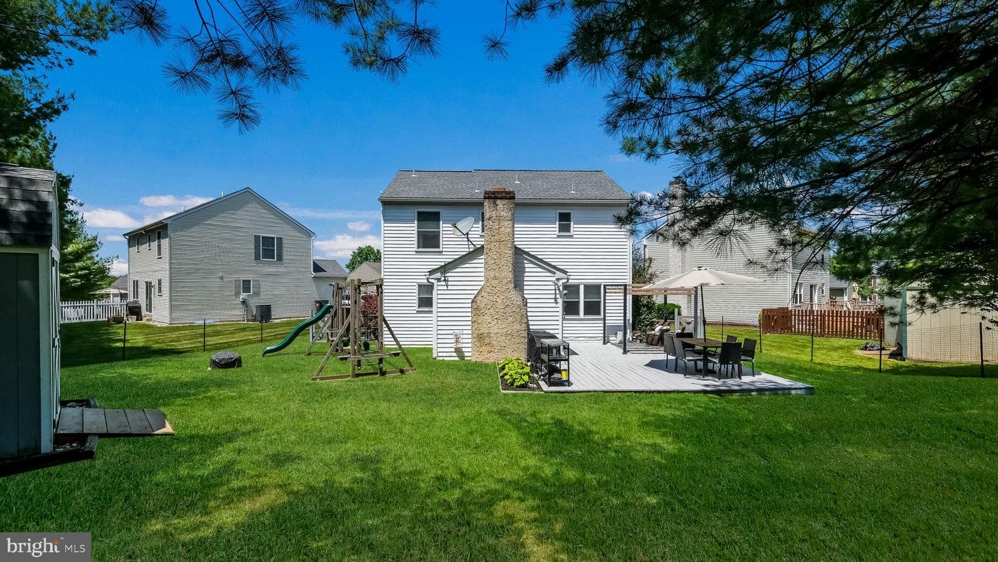 537 Whitford Circle photo 33