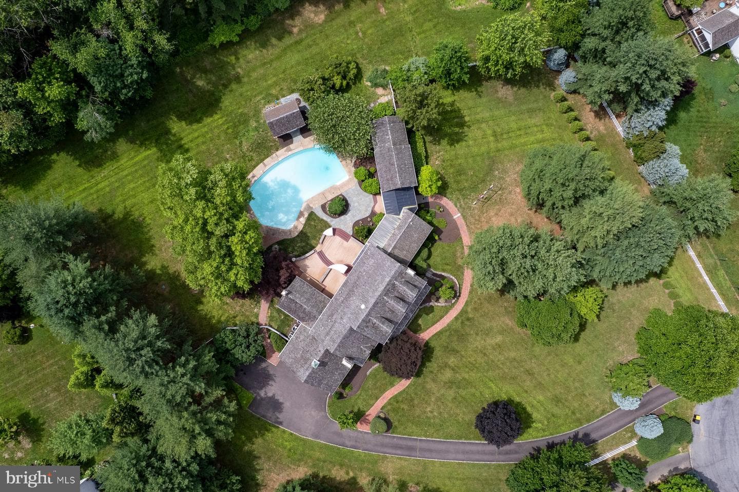 12 Crestwood Circle, New Hope