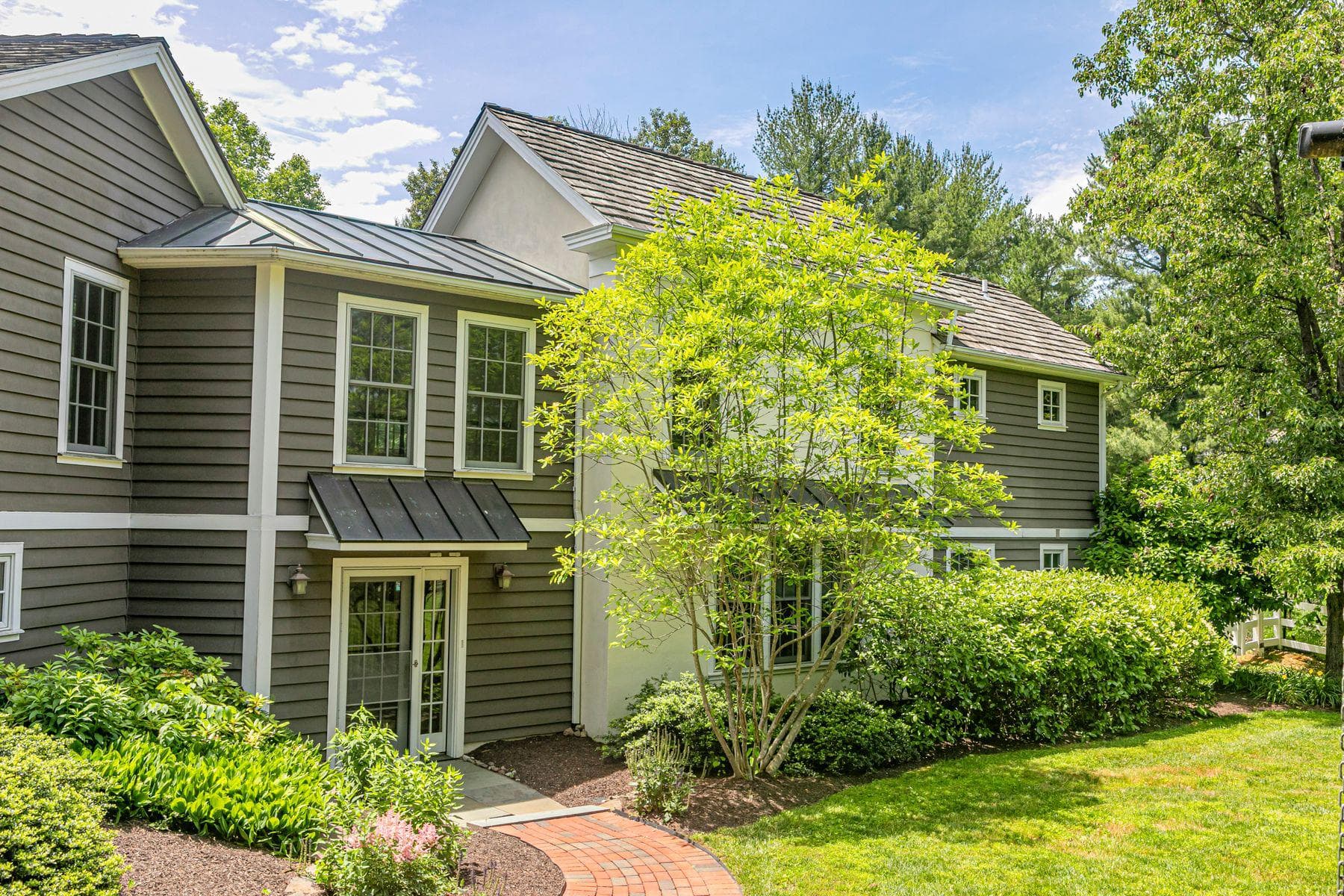 12 Crestwood Circle photo 46