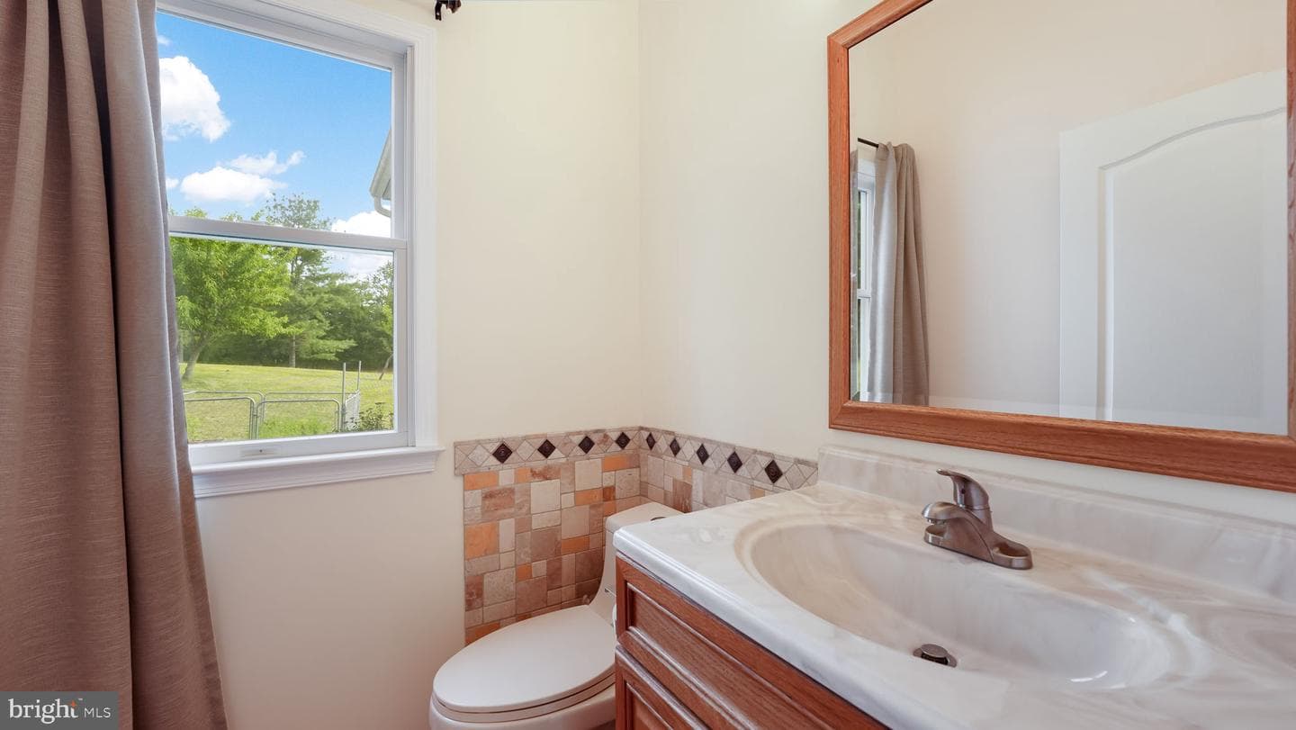 1491 Coralberry Court photo 15