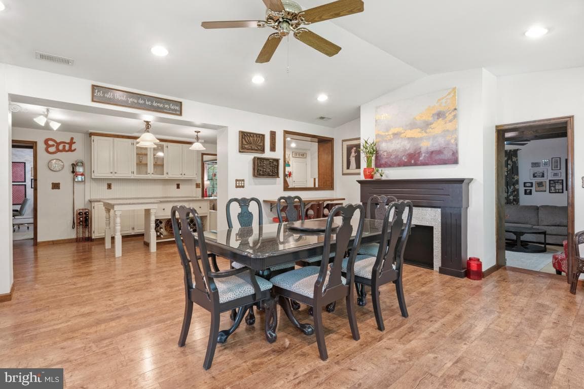 122 Brookside Drive photo 7