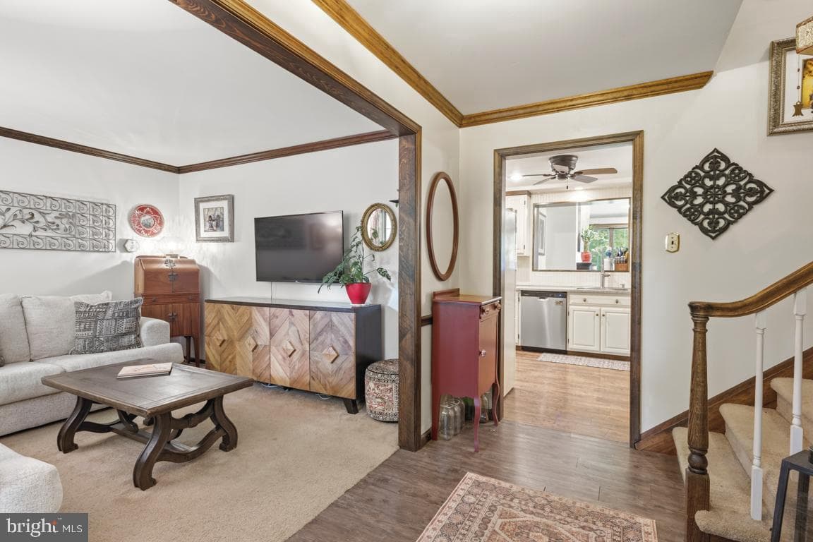 122 Brookside Drive photo 9
