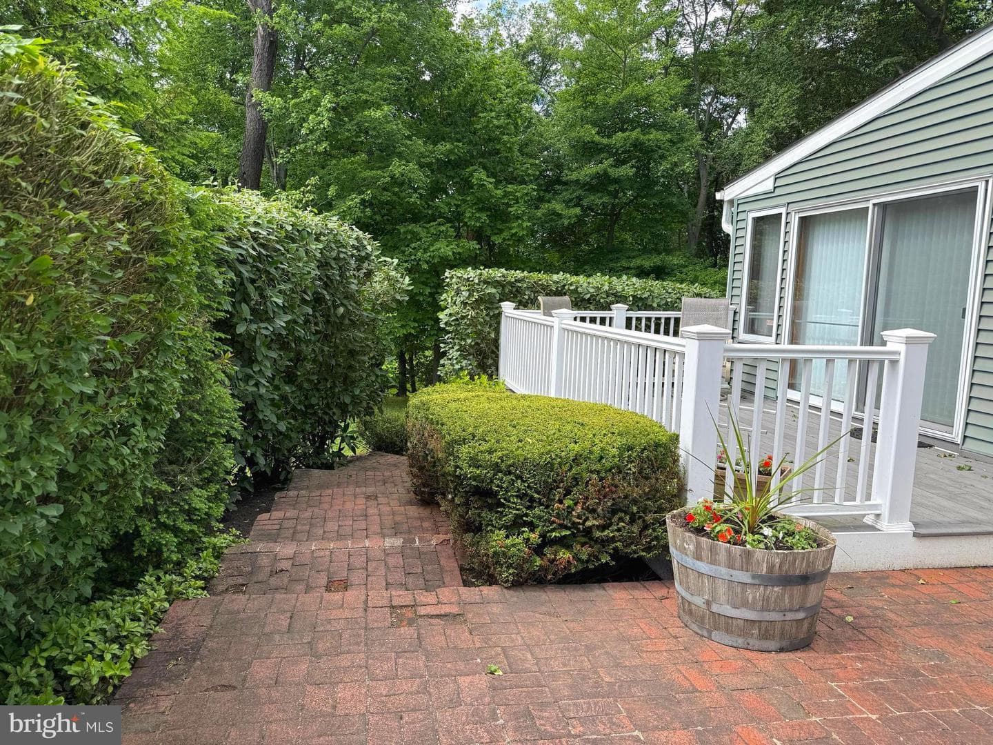 1300 University Drive photo 38