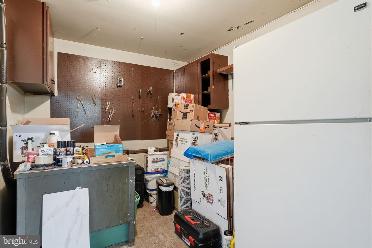 688 Fairfield Drive photo 30