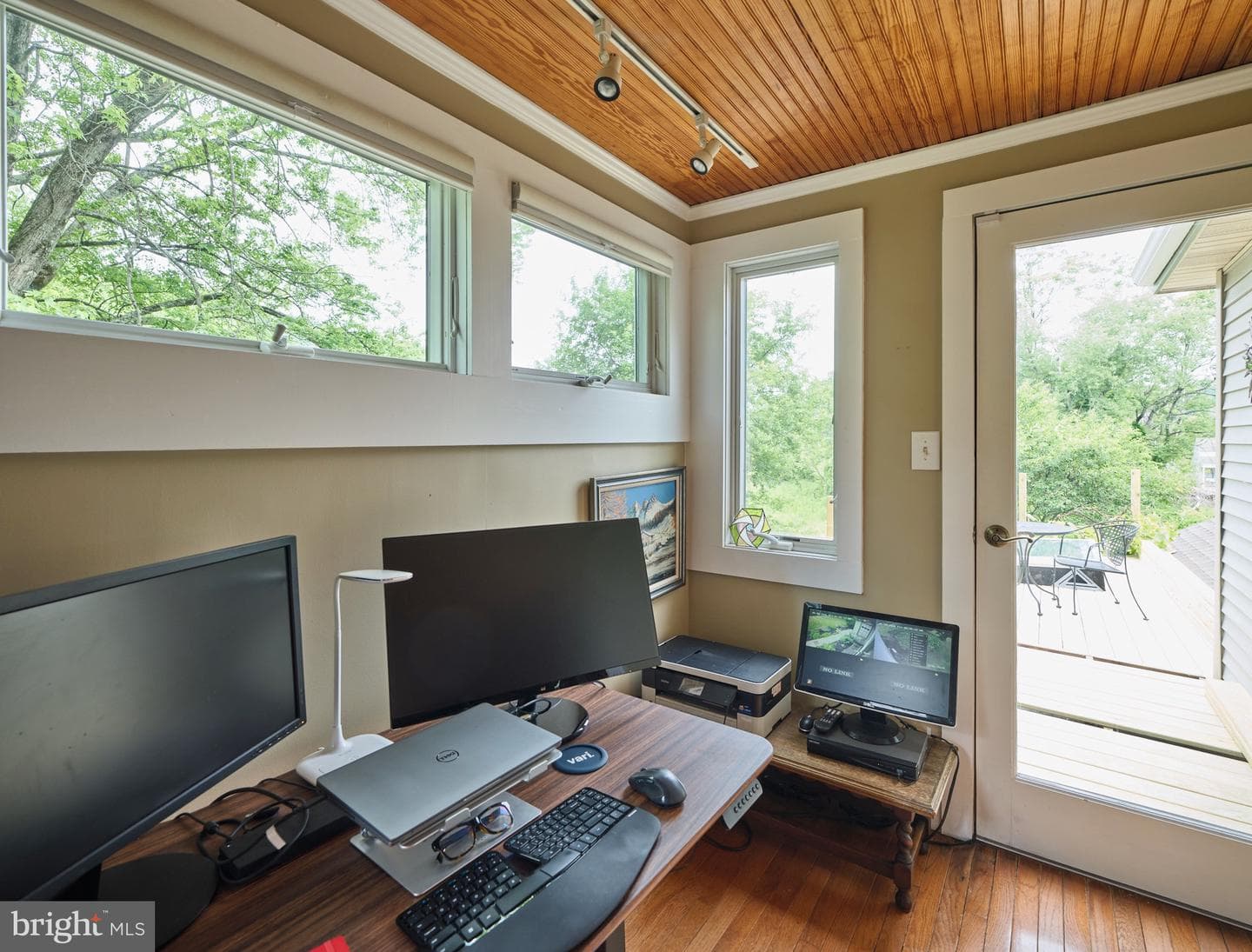 1490 River Road photo 20