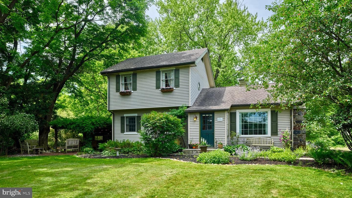 1490 River Road photo 26
