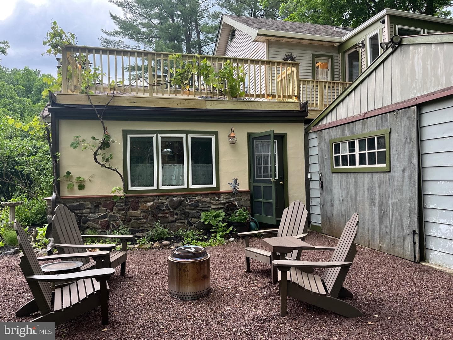 1490 River Road photo 30