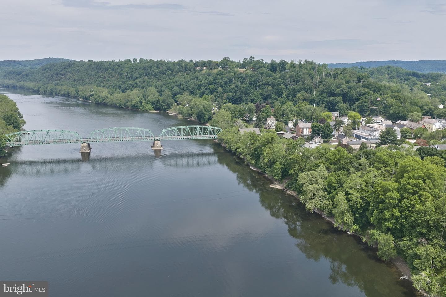 1490 River Road photo 34