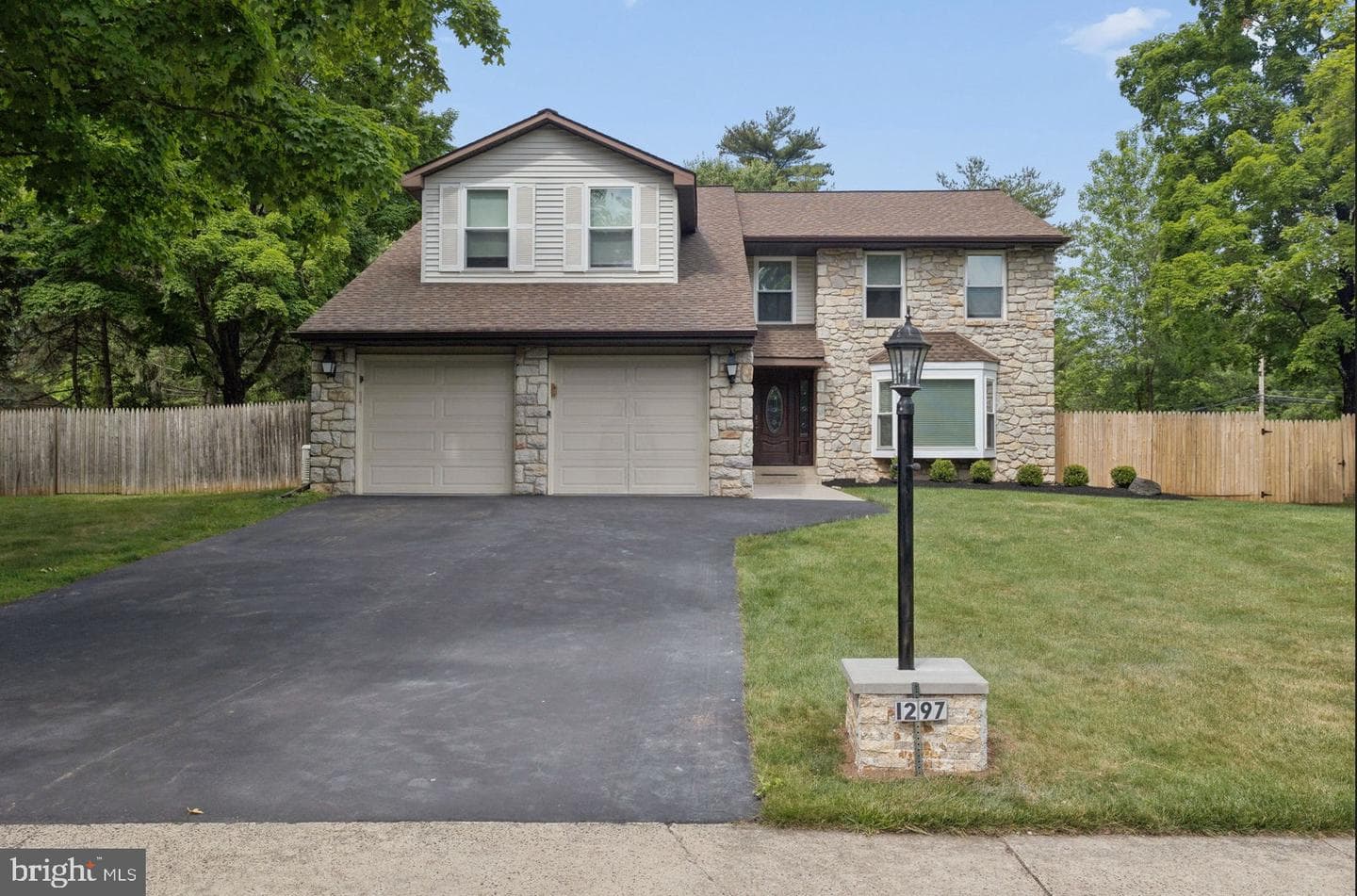 1297 Quarry Commons Drive, Yardley
