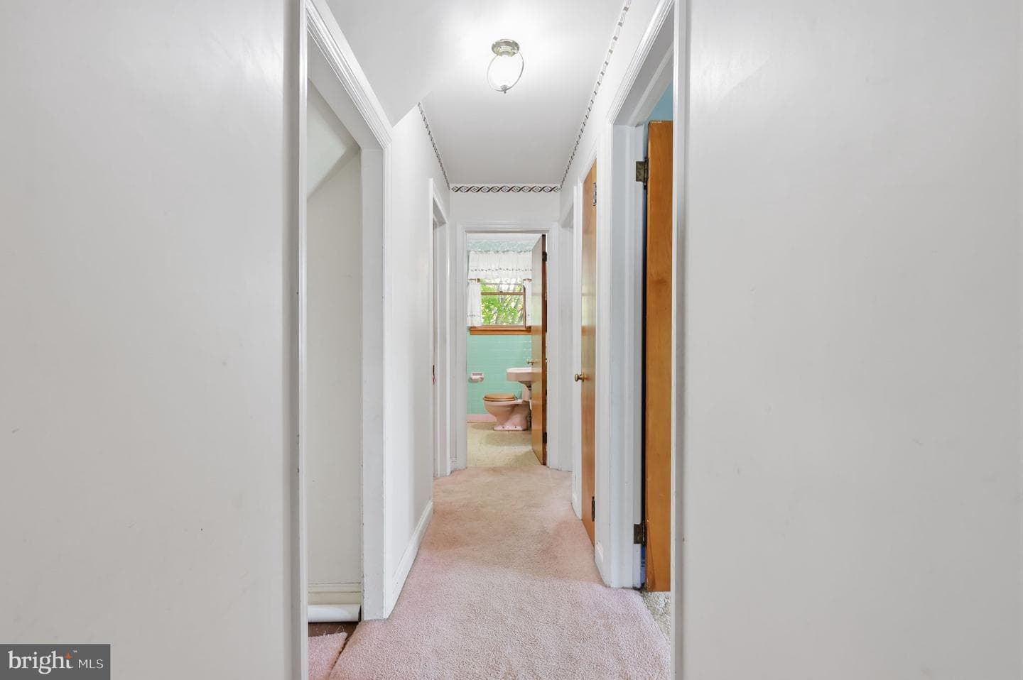 623 Lafayette Street photo 26