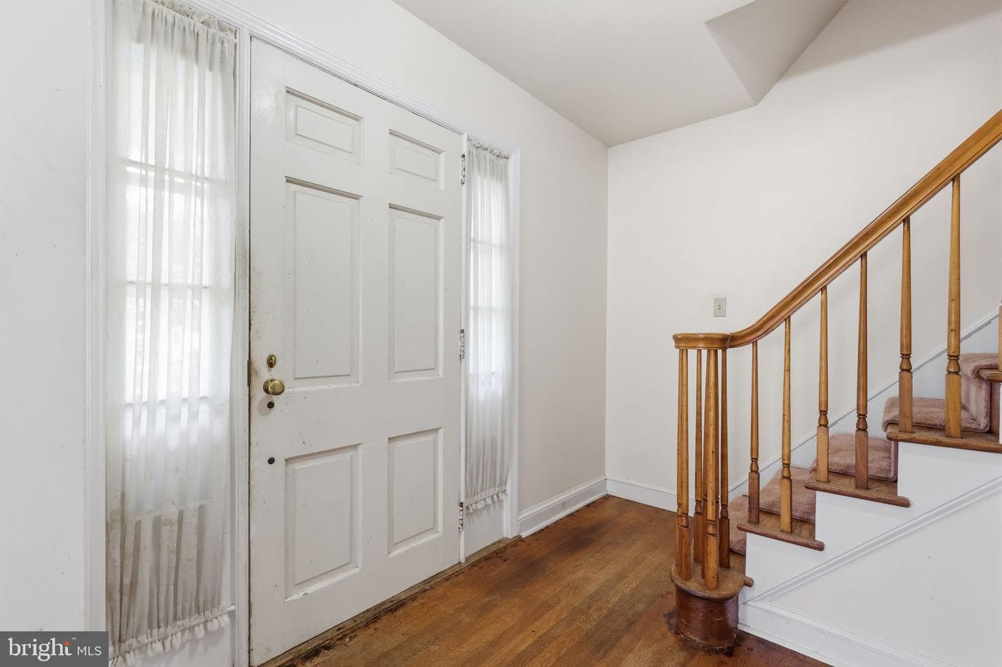 623 Lafayette Street photo 6