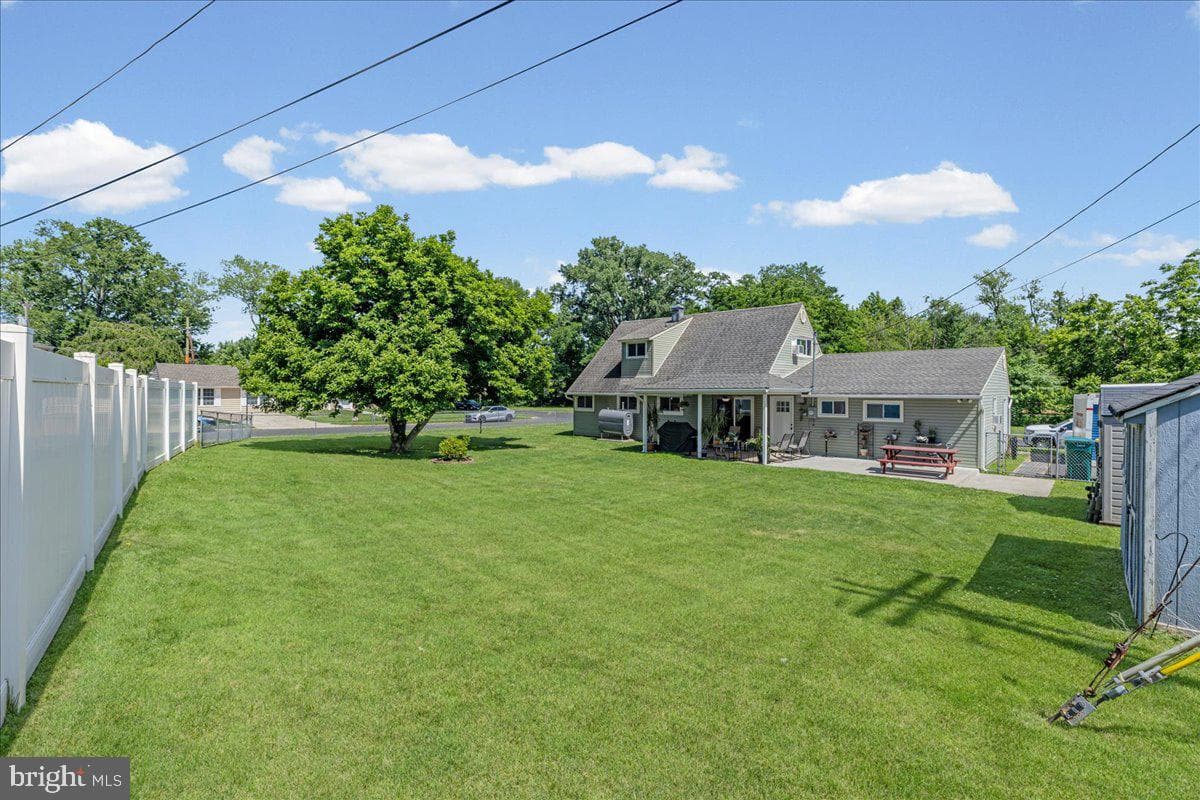 46 Twin Oak Drive photo 28