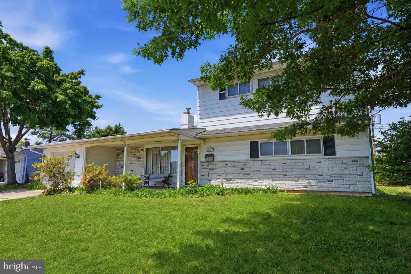 23 Shelter Lane, Levittown